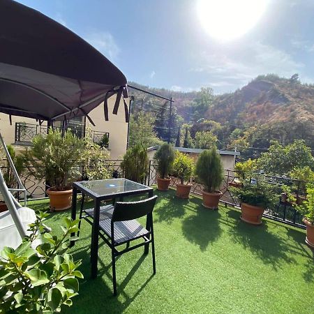 Brand New Apartment With Terrace 第比利斯 外观 照片