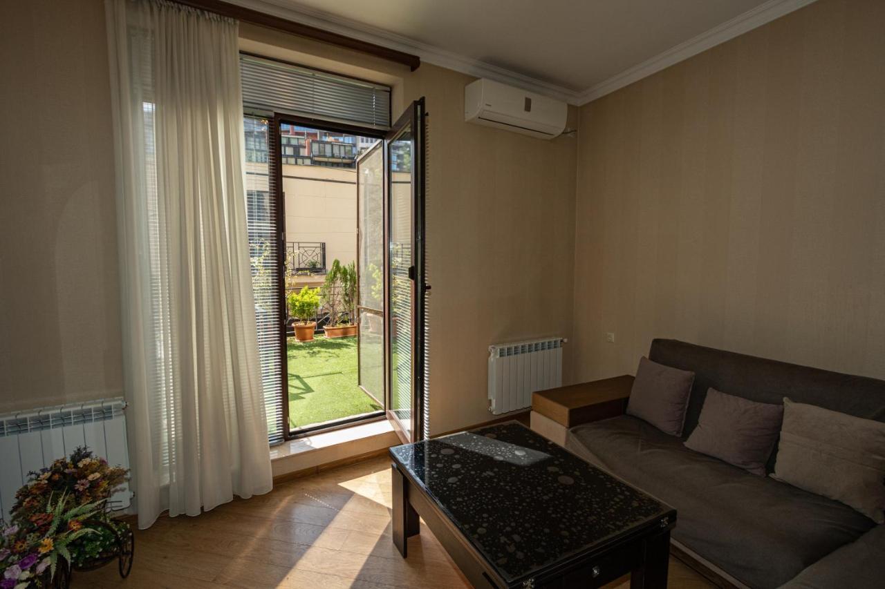 Brand New Apartment With Terrace 第比利斯 外观 照片